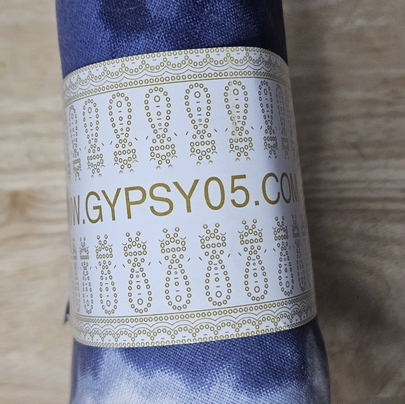 Gypsy 05 The Boho‎ Beach Blue Tie Dye Roundie New in package - Picture 2 of 2